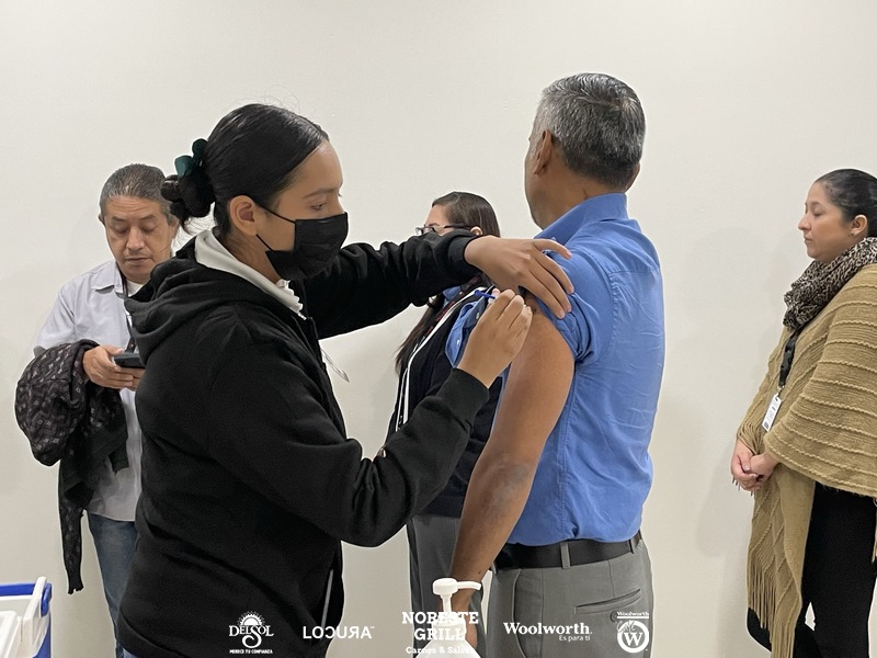 Vacunación en Corporativo Monterrey