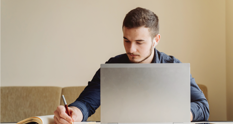 Conoce a los Alumnos Destacados del Programa Licenciatura 3° Generación