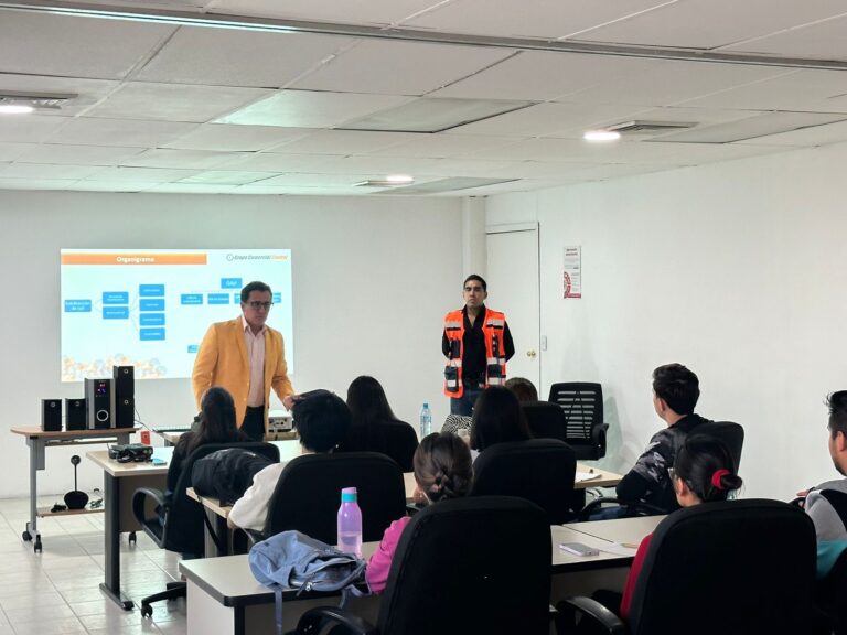 Trainees Compras G19 - Visita CeDis (1)