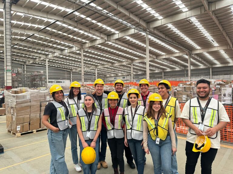 Trainees Compras G19 - Visita CeDis (11)