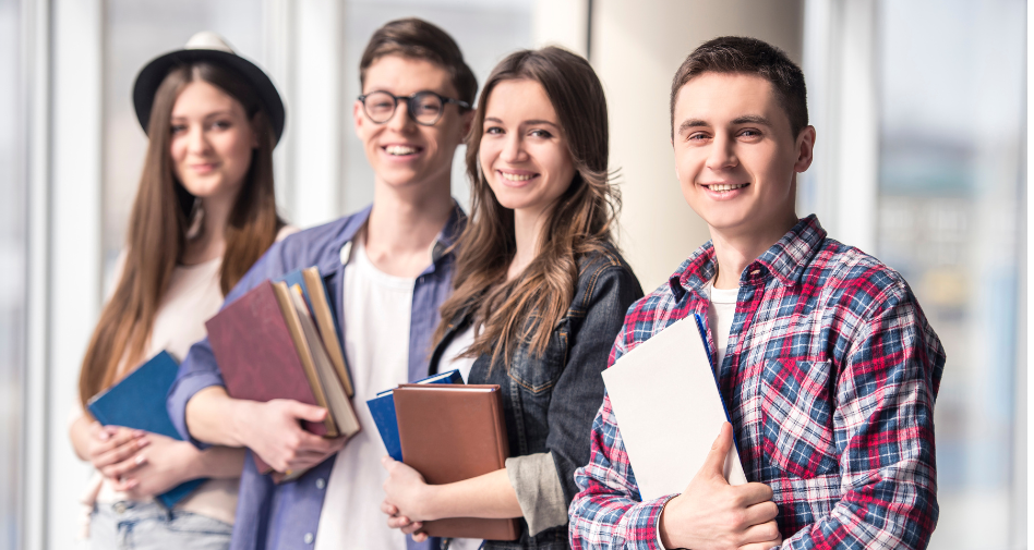 Conoce a los Alumnos Destacados del Programa Licenciatura 3° Generación