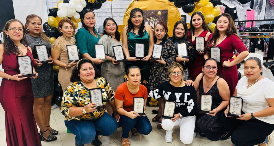 Reconocimientos de Lealtad 2024 : Del Sol y Woolworth