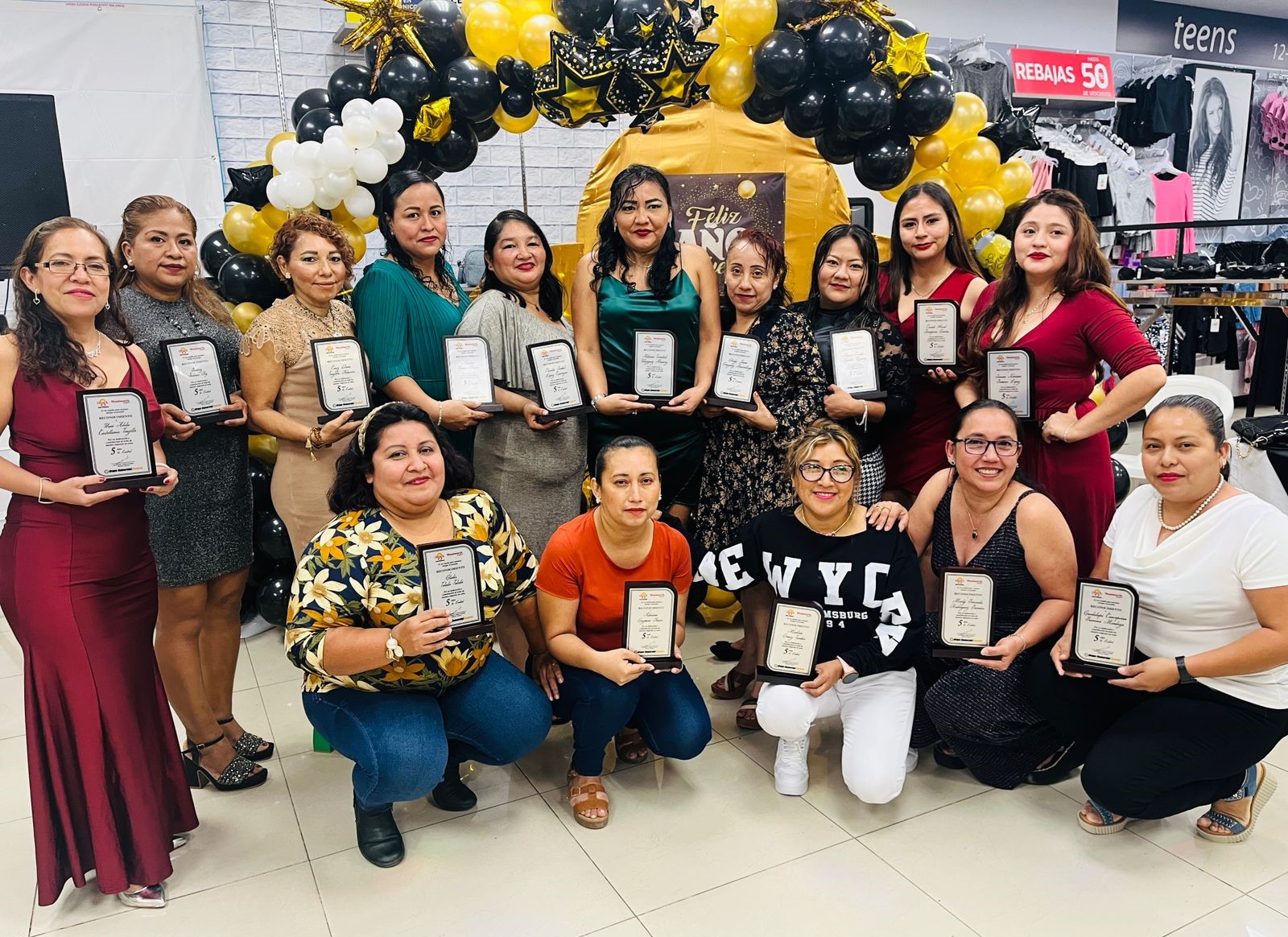 Galería: Reconocimientos de Lealtad 2024, Tiendas.