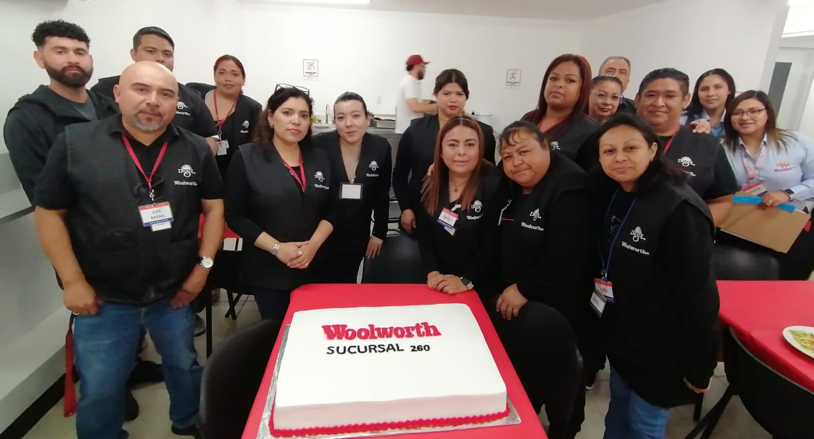 Galería Woolworth 260 Ensenada